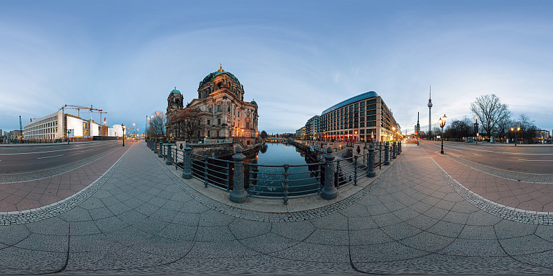360°(谷歌的柏林大教堂和Stadtschloss图片下载