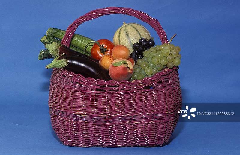 一篮子水果和蔬菜图片素材