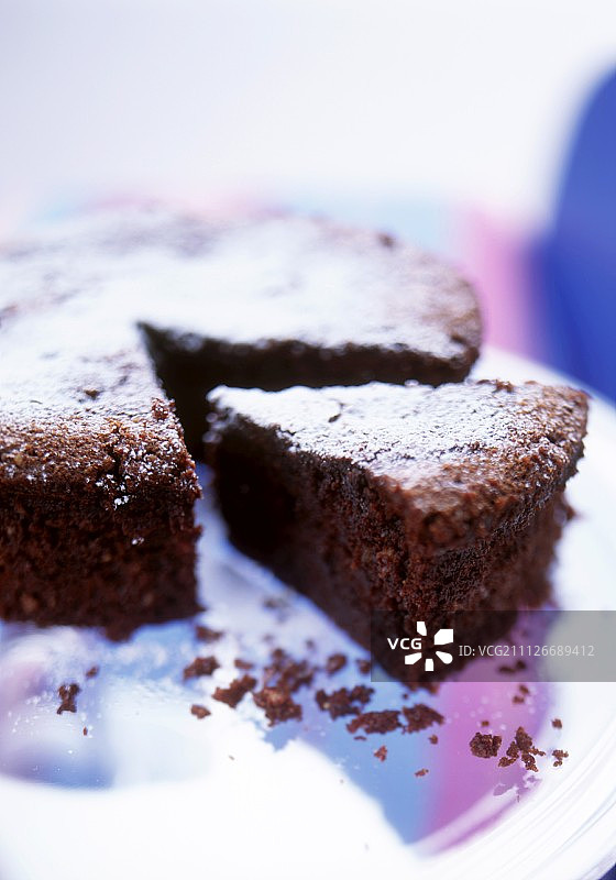 巧克力浓咖啡蛋糕加糖霜图片素材