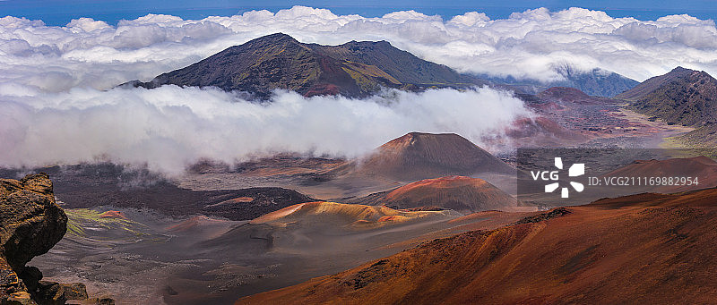 哈雷阿卡拉火山口顶部图片素材