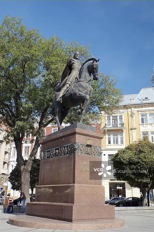达尼洛国王的骑马雕像，历史区，联合国教科文组织世界遗产，利沃夫，乌克兰，欧洲图片素材