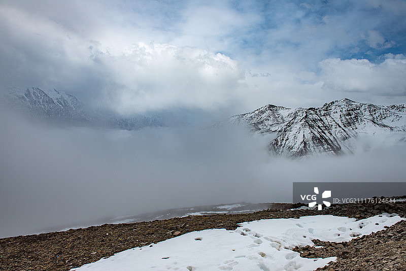 西藏雪山风光图片素材