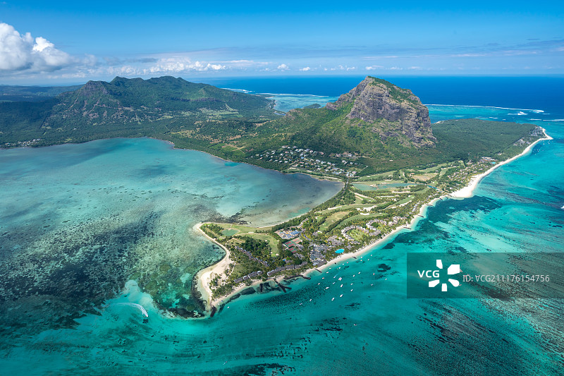 从直升机上拍摄的不可思议的毛里求斯岛照片图片素材