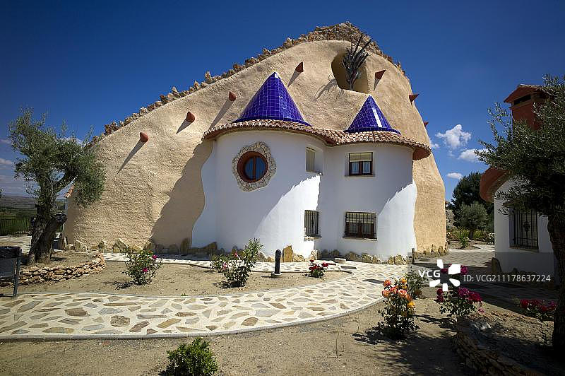 Cuevas La Granja，窑洞，现代设计师酒店建在岩石深处，为房间提供一年四季宜人的气候，Benalua，安达卢西亚，西班牙，欧洲图片素材
