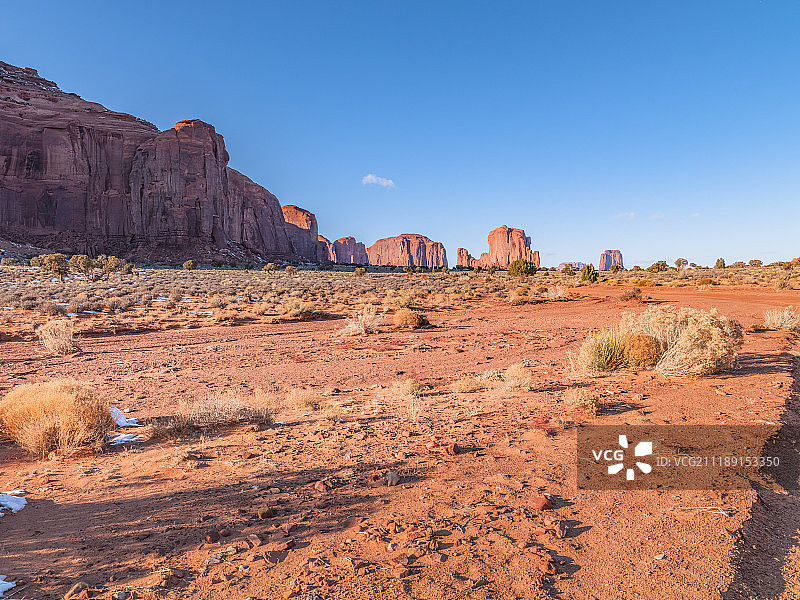 后板显示红色沙漠与岩石构成在美国图片素材