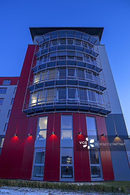 现代办公大楼黎明，纽伦堡，中弗兰科尼亚，德国，巴伐利亚，欧洲图片素材