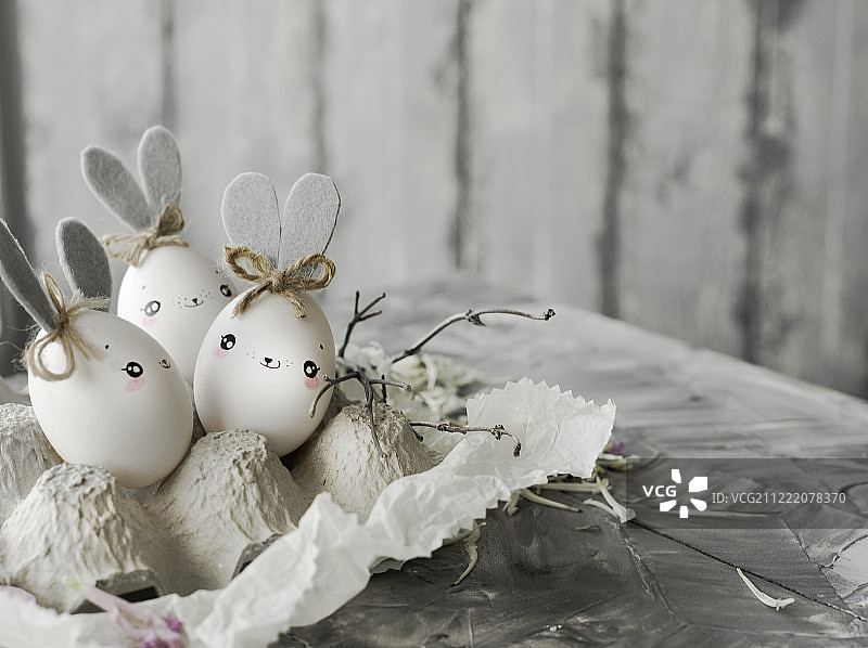复活节家居装饰，手工制作，可爱的蛋壳兔子图片素材