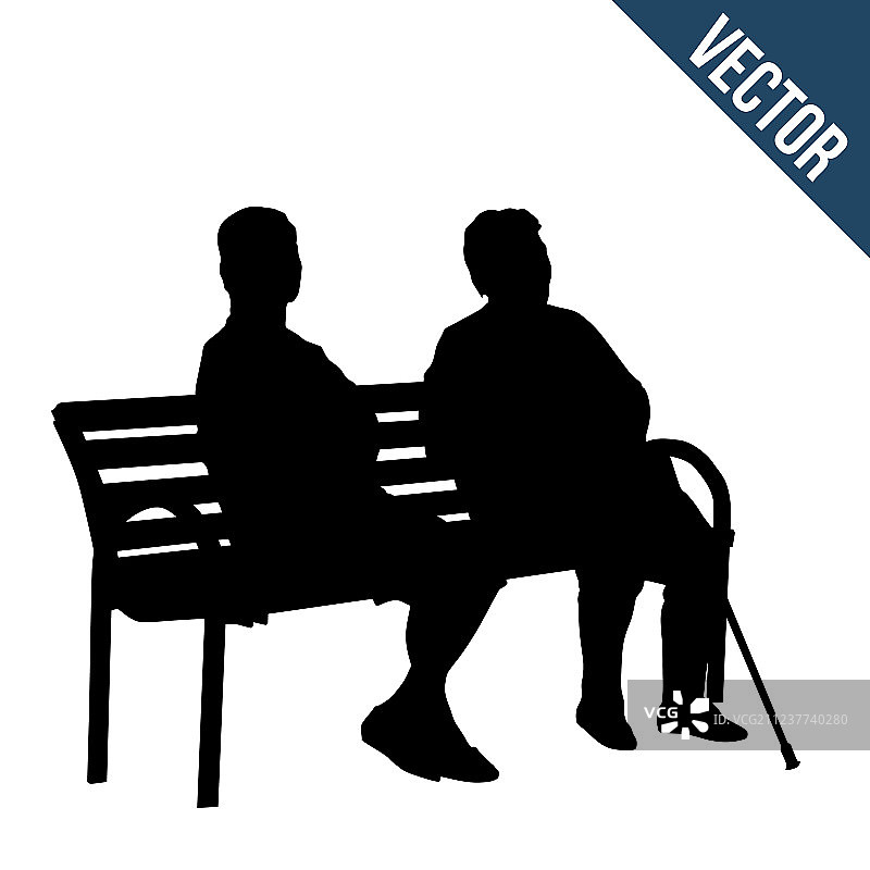 两个老妇人的剪影坐在长凳上图片素材