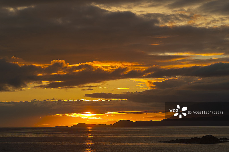 日落，斯凯岛，内赫布里底群岛，苏格兰图片素材