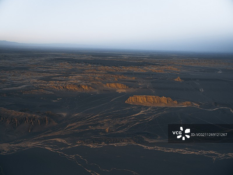航拍新疆哈密魔鬼城国家地质公园图片素材