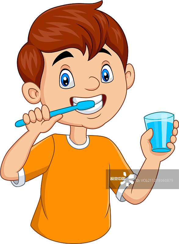 可爱的小男孩正在刷牙图片素材