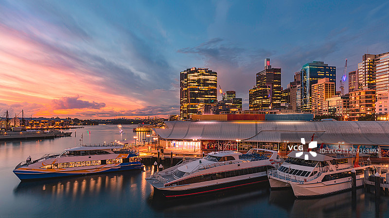 悉尼达令港夜景图片素材