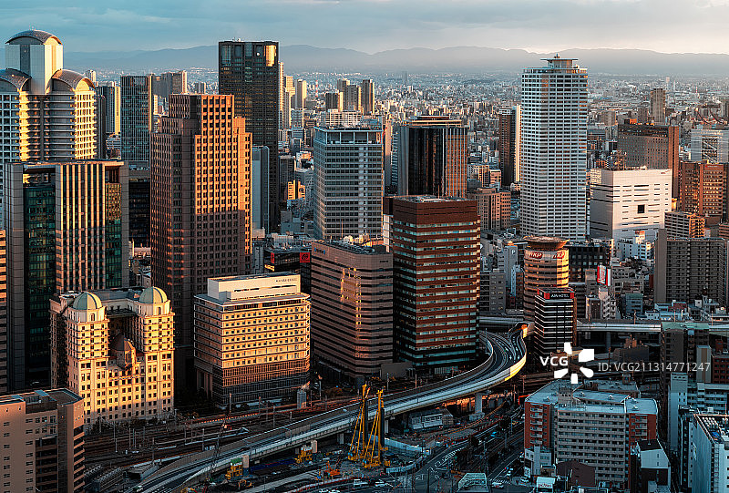 日本关东大阪梅田展望台城市天际线CBD图片素材