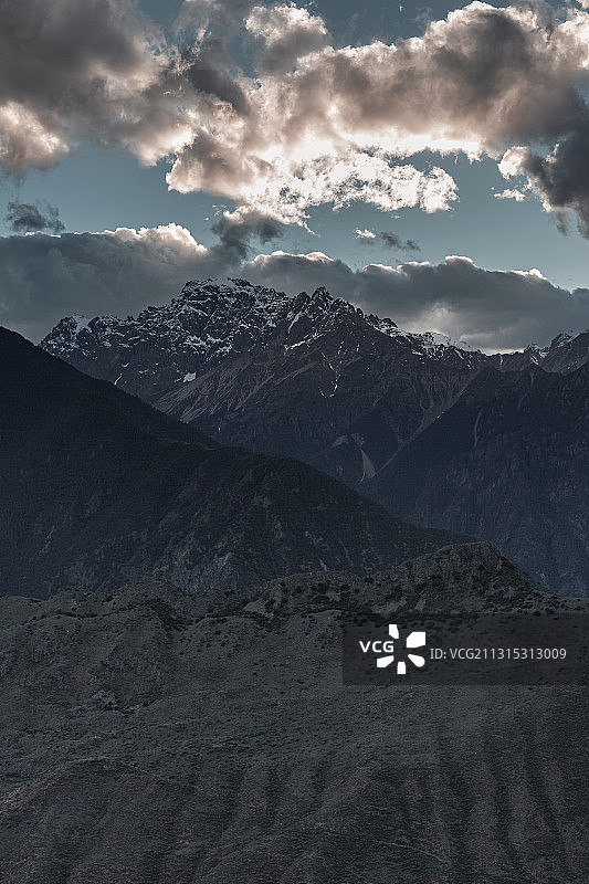 中国西藏西北部昌都地区极地自然风光图片素材