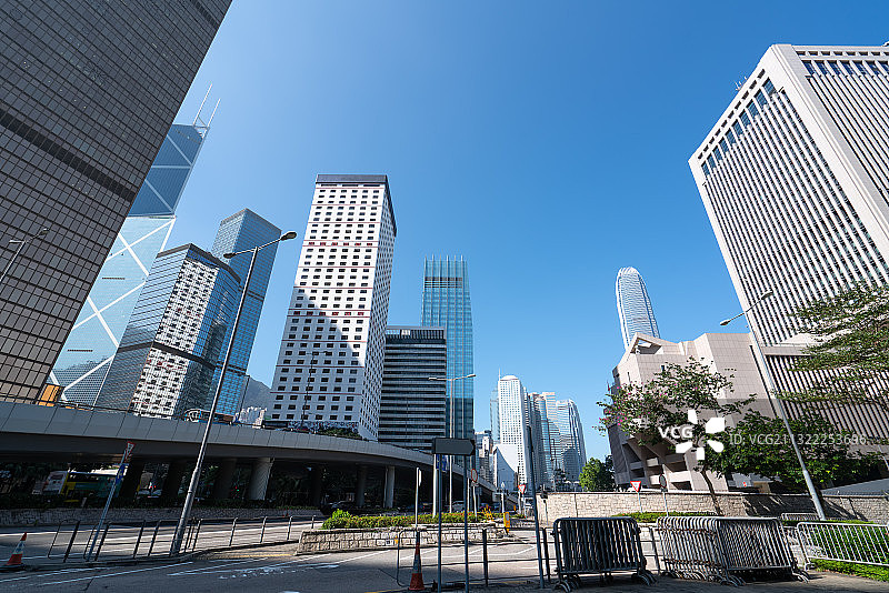 中国香港街道摩天大楼和外墙玻璃图片素材
