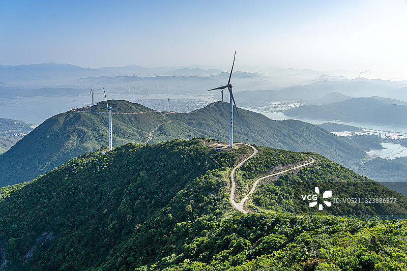 广东省惠州市惠东观音山风力发电场图片素材