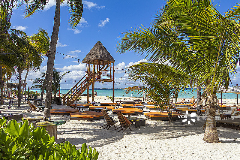 北海滩-受欢迎的海滩在北部的“Isla Mujeres”，金塔纳罗奥，尤卡坦半岛南部图片素材