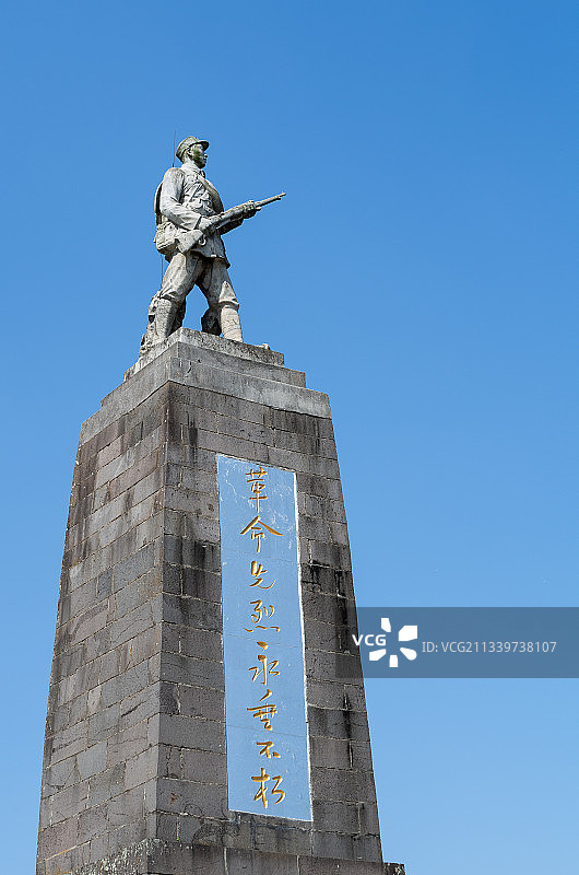 安徽滁州市来安县皖东烈士陵园半塔保卫战革命烈士纪念塔图片素材