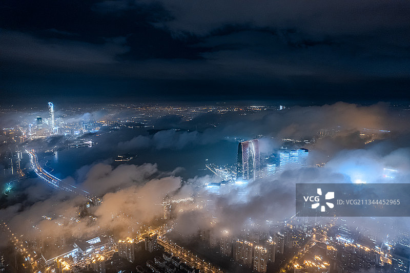 苏州平流雾城市航拍夜景图片素材