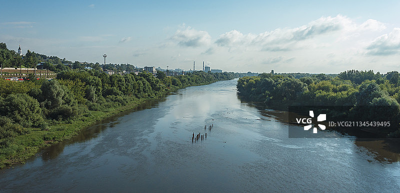 俄罗斯天空下的河流风景图片素材