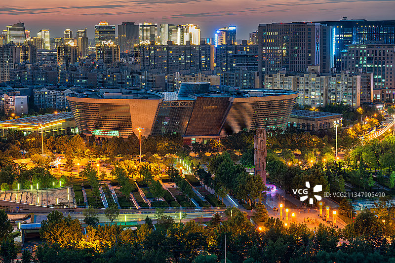 亚洲中国河南省郑州市图书馆城市夜景图片素材