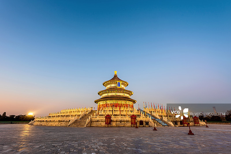 中国北京天坛公园祈年殿夜景风光图片素材