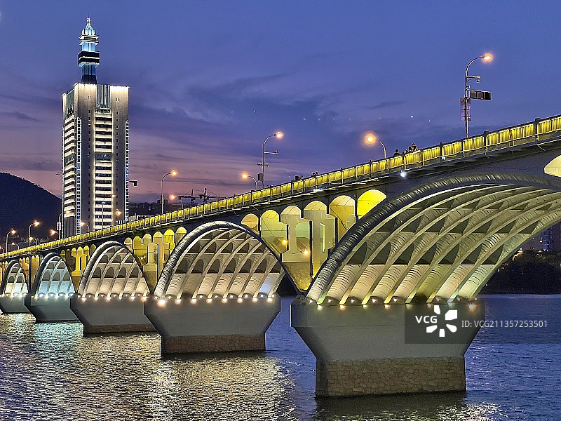 跨海大桥夜景图片素材