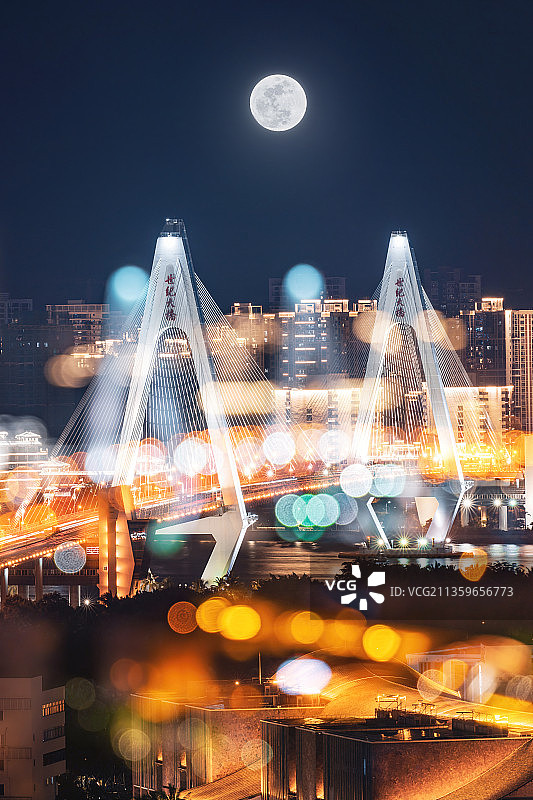 海口市龙华区地标建筑世纪大桥夜景图片素材