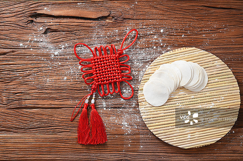 中国传统美食过年吃饺子手擀饺子皮图片素材