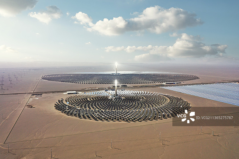 沙漠太阳能热电站图片素材