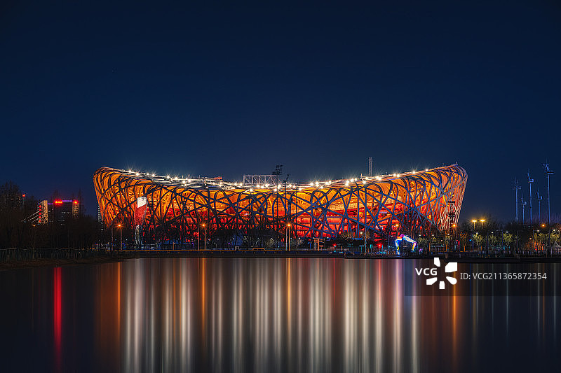 北京城市夜景鸟巢（国家体育场）亮灯图片素材
