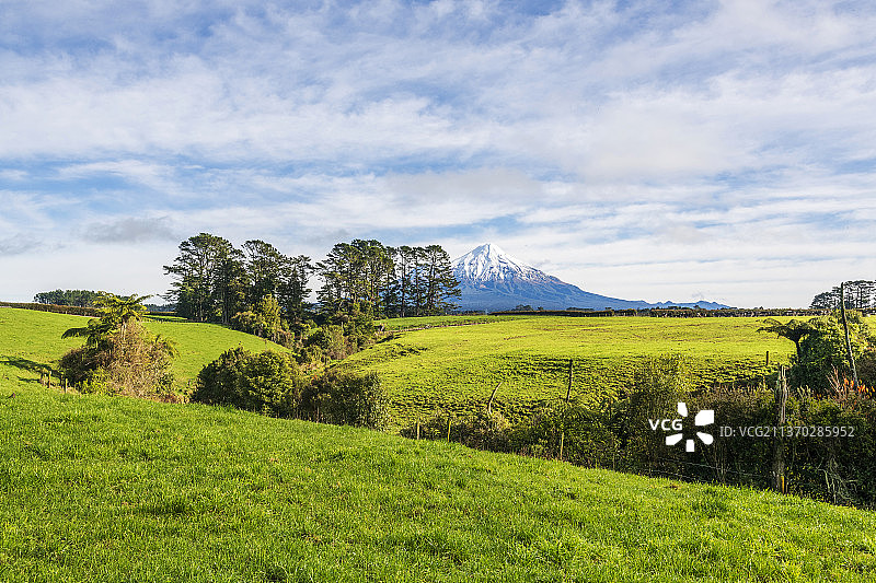 新西兰新普利茅斯的塔拉纳基山图片素材