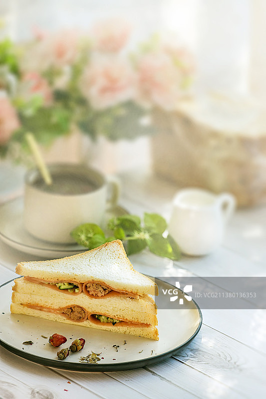 健康早餐 健康中国 牛奶 绿豆饼 三明治图片素材