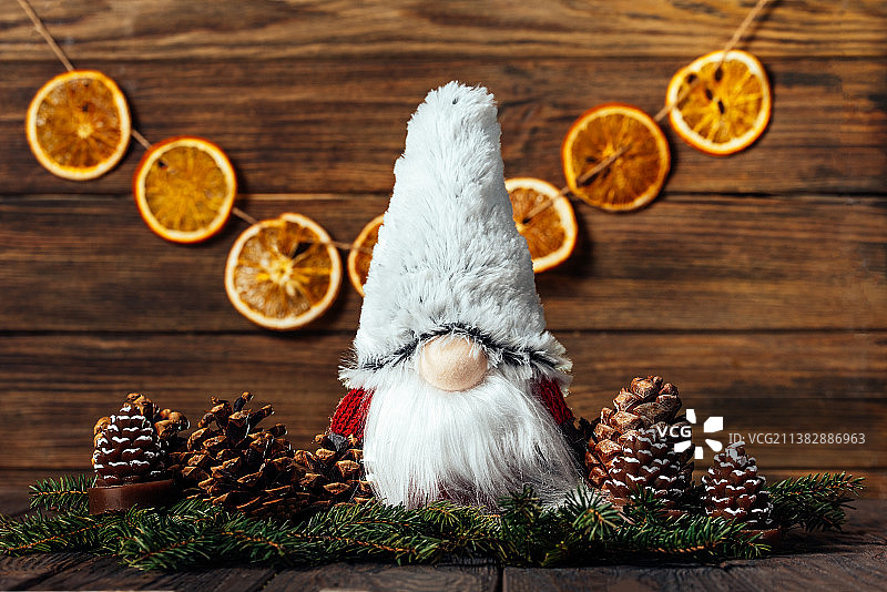 木制小矮人和节日装饰的圣诞作文图片素材