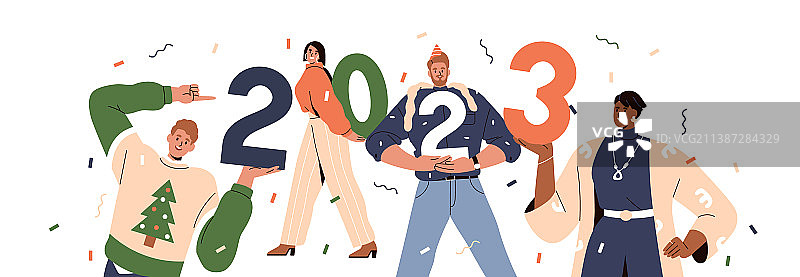 2023个新年数字在幸福的人们手中图片素材