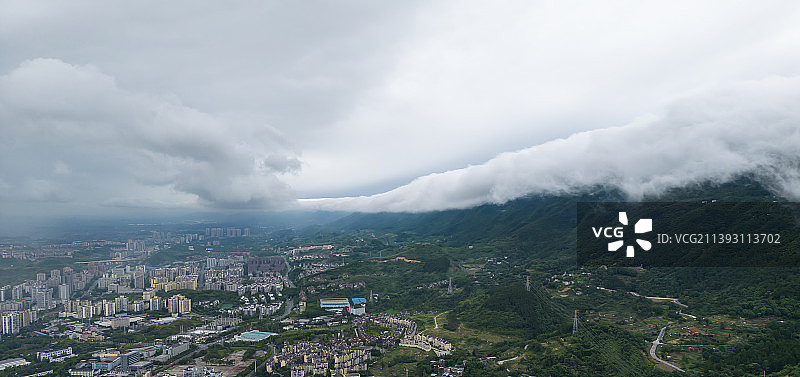 雨后的重庆北碚缙云山云海图片素材