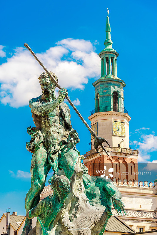 波兰波兹南老市场广场上的海神喷泉图片素材