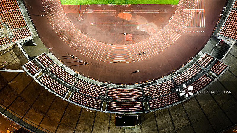鸟瞰城市体育场图片素材