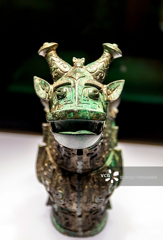 山西博物院展出的青铜兽形觥图片素材