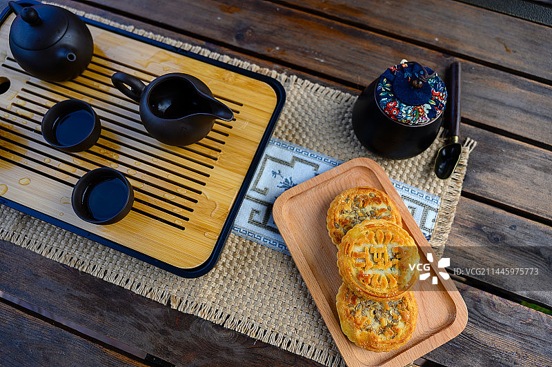 中国茶道和传统节日中秋节月饼图片素材