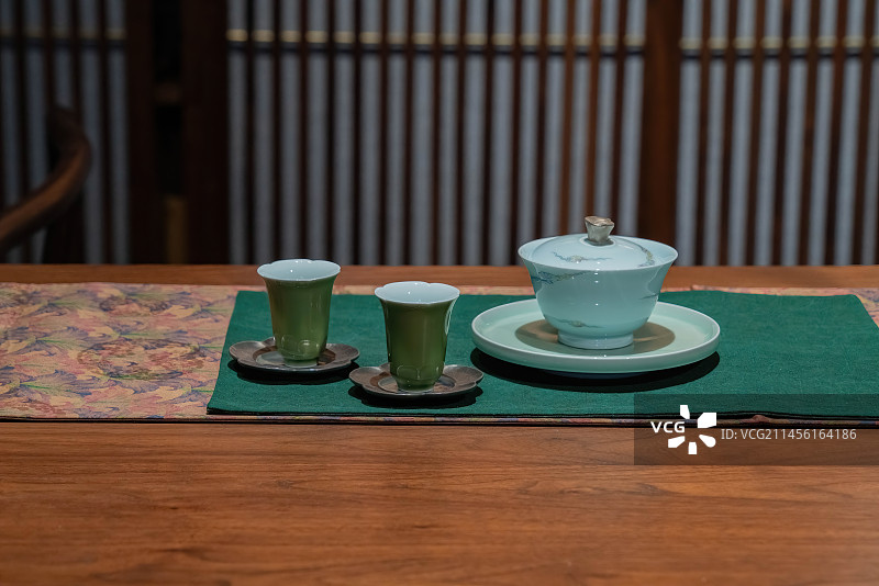 茶道，茶台上的茶具图片素材