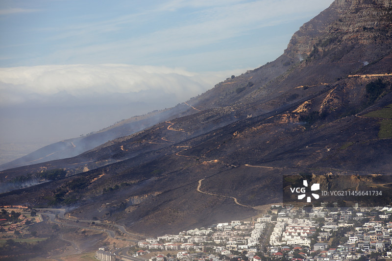 2021年南非桌山大火图片素材