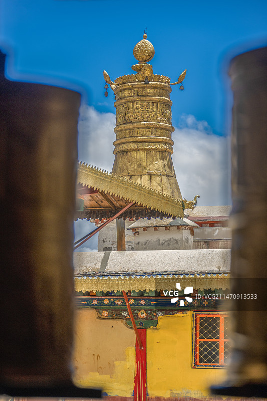 西藏拉萨独特精美的藏式建筑寺院庙宇和风景图片素材