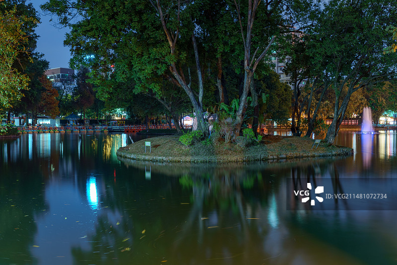 广州越秀公园东秀湖城市夜景图片素材