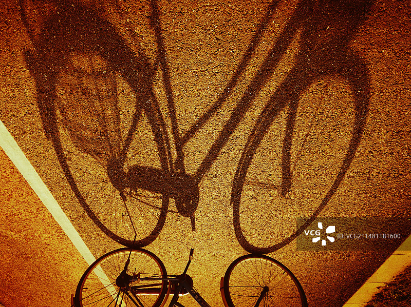 自行车的光影图片素材