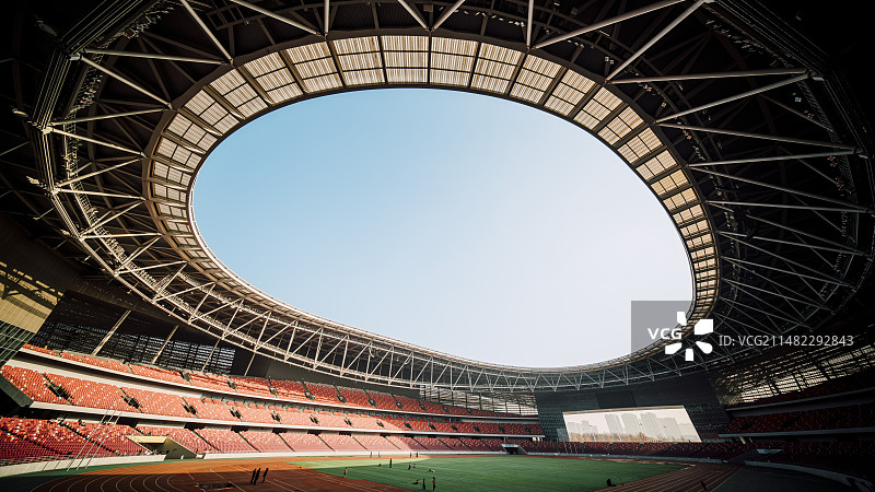 空旷无人的现代足球体育场图片素材