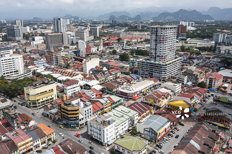 航拍马来西亚霹雳州首府怡保的城市街景图片素材