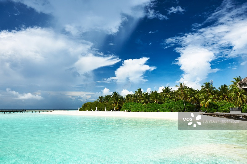 马尔代夫美丽的岛屿海滩图片素材