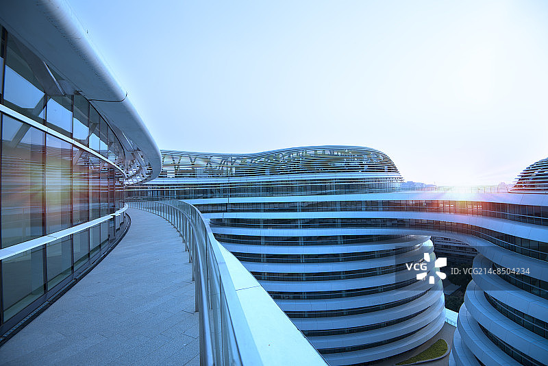 北京新地标建筑银河SOHO建筑外部和走廊通道图片素材