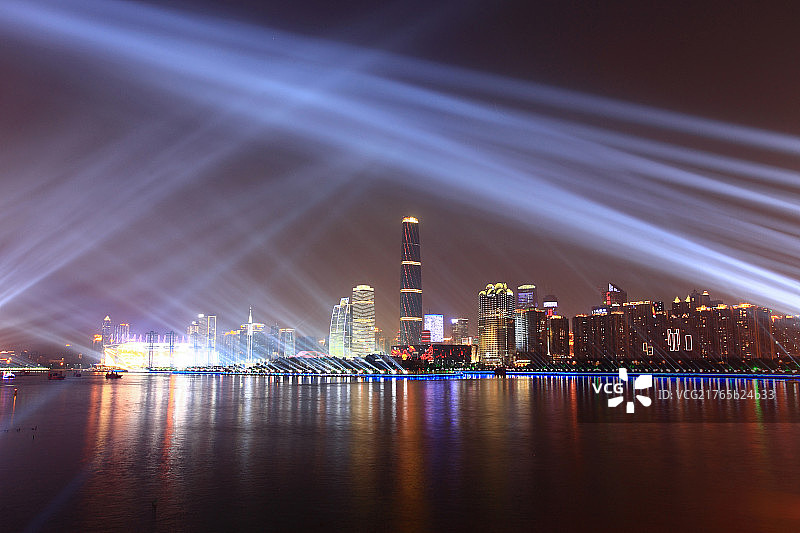 广州珠江天河金融商务区现代建筑群图片素材